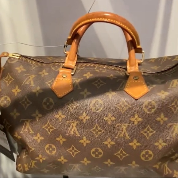 Live Show Alert - Personal Shopper - The Yuppie Lady - Like & Share! - Picture 7 of 17